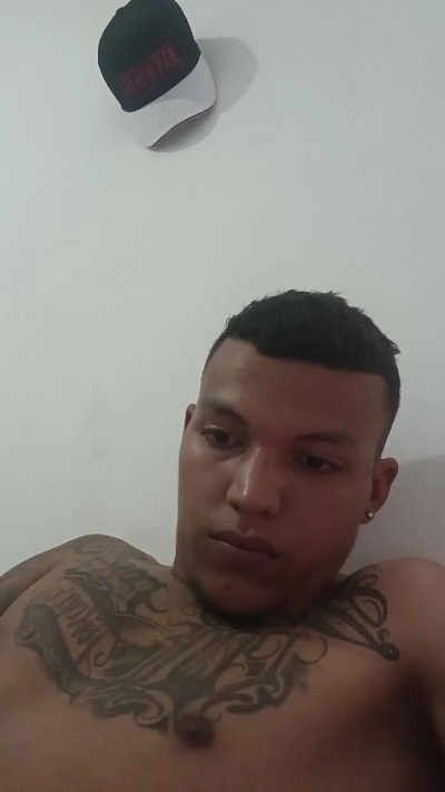 negritosexy27 live from Colombia