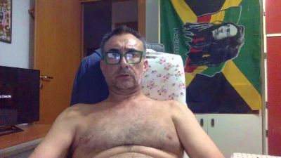 ortijah live from United Kingdom
