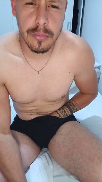 osvaldo34xxx live from Argentina