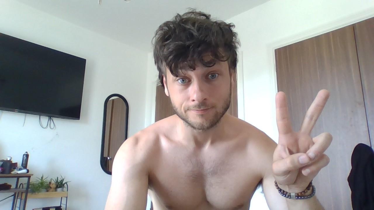 outlaw3708 live from United Kingdom