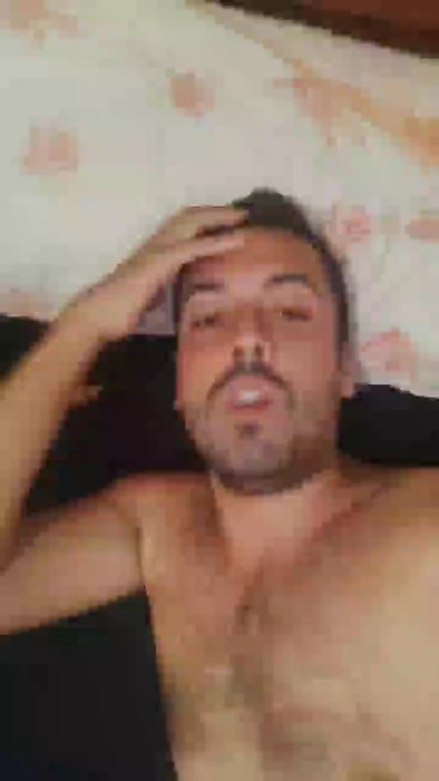 parejacalient56 live from Spain
