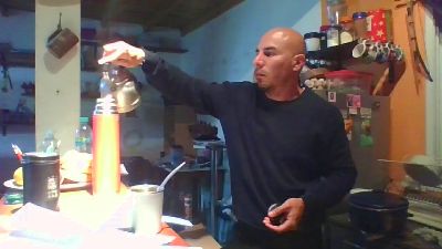 petiso37 live from Argentina