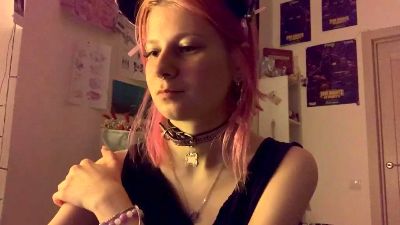 pinkvampire live from Czechia