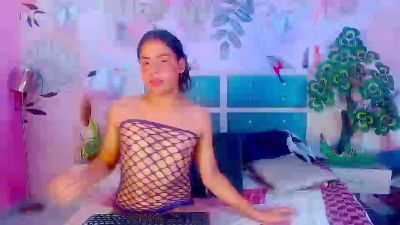 sweet_lulusofia live from Colombia