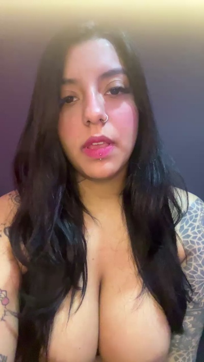 technob1tch live from Chile